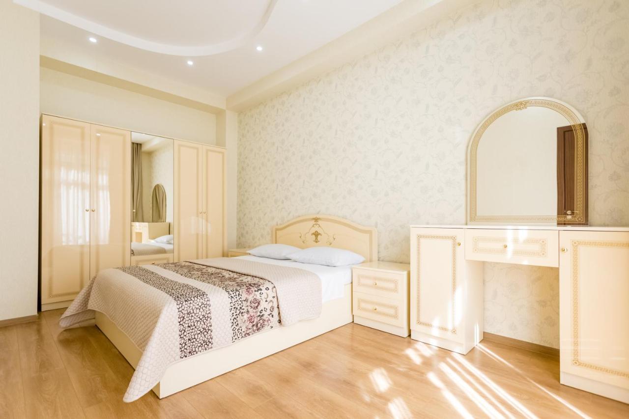 New! - Downtown Apartment Tbilisi Eksteriør billede