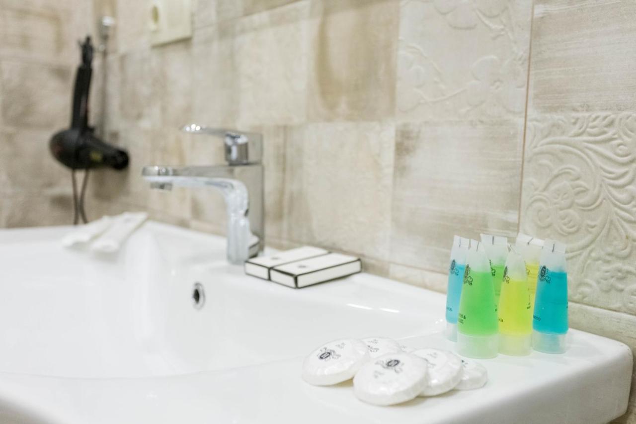 New! - Downtown Apartment Tbilisi Eksteriør billede